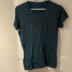 Lululemon Swiftly Tech Short Sleeve size 10